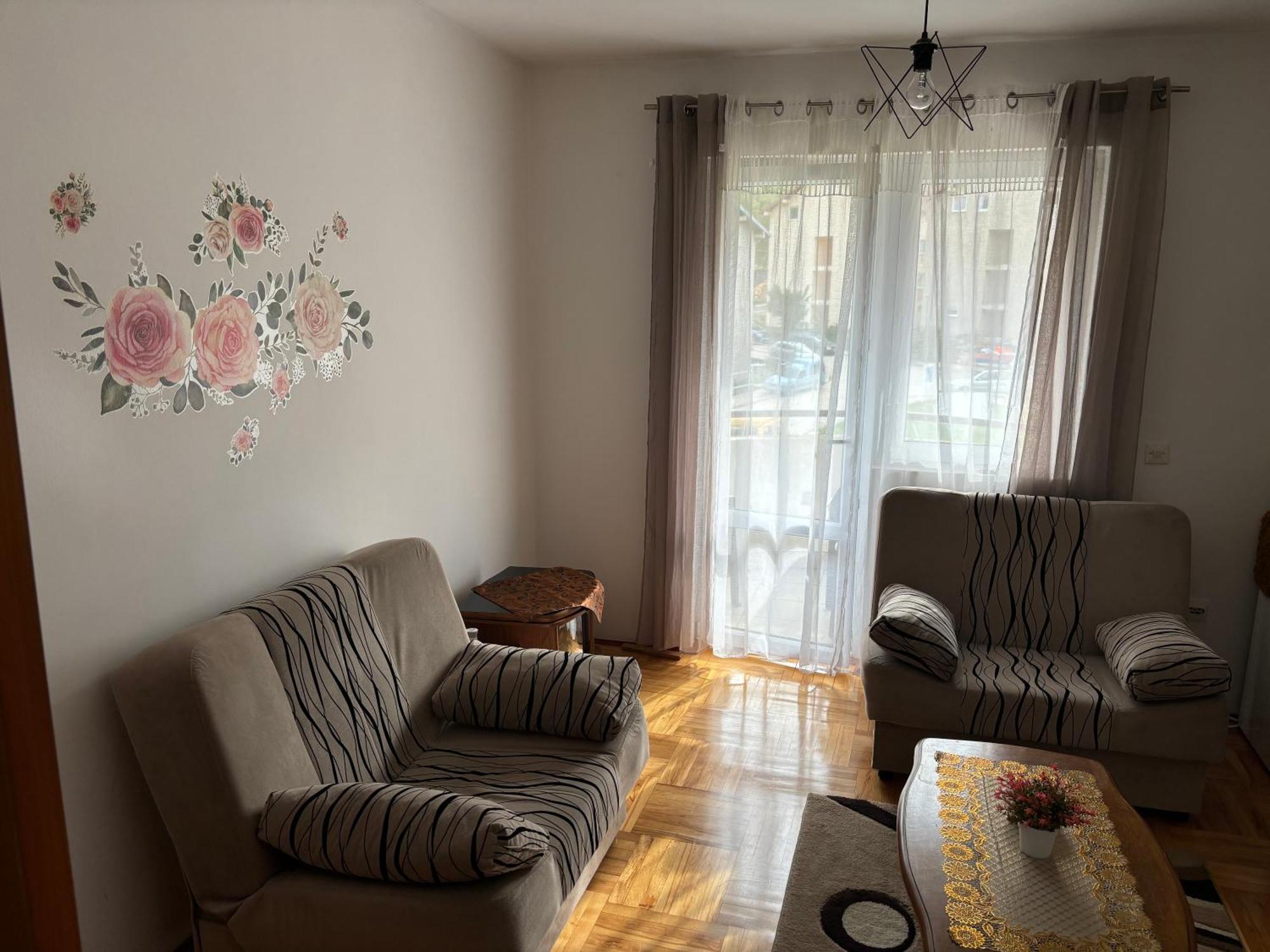 Elena Apartment Плужине Екстериор снимка